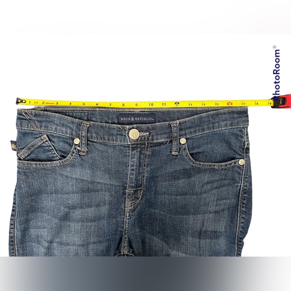 Rock and Republic Jeans Straight Leg Berlin 14 Runs Small Like Size 10-12 EUC - Picture 3 of 5